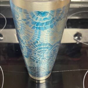 NWT Meteor Reel Legends 30 oz Tumbler Blue design